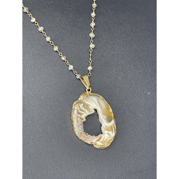 Natural Geode White Gold Slice Pendant Gold Plating Necklace - Picture 1 of 3